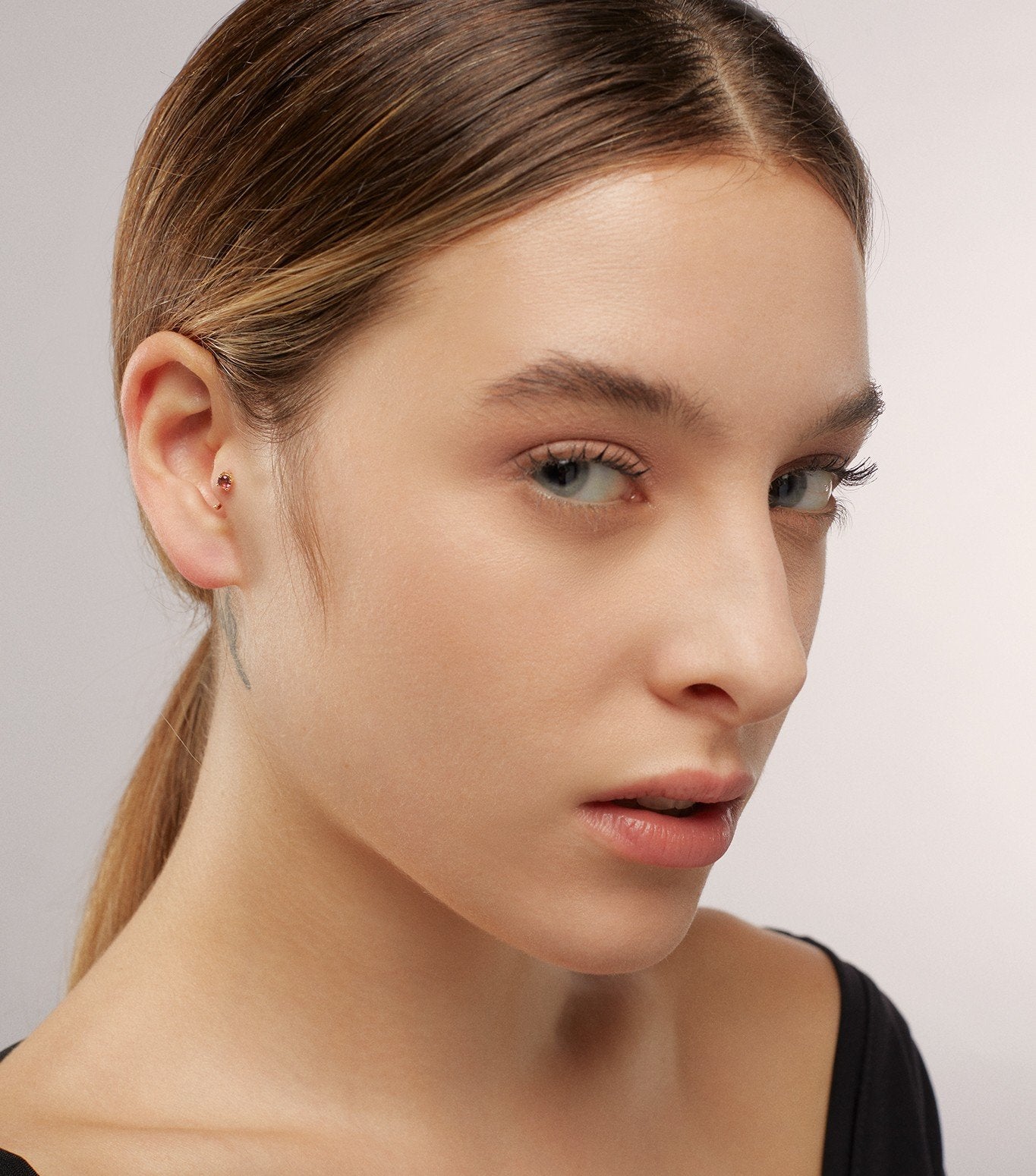 PIERCING ARO DE ORO Y TURMALINA DE COLOR-LJ1.OA.11.GL.002.v