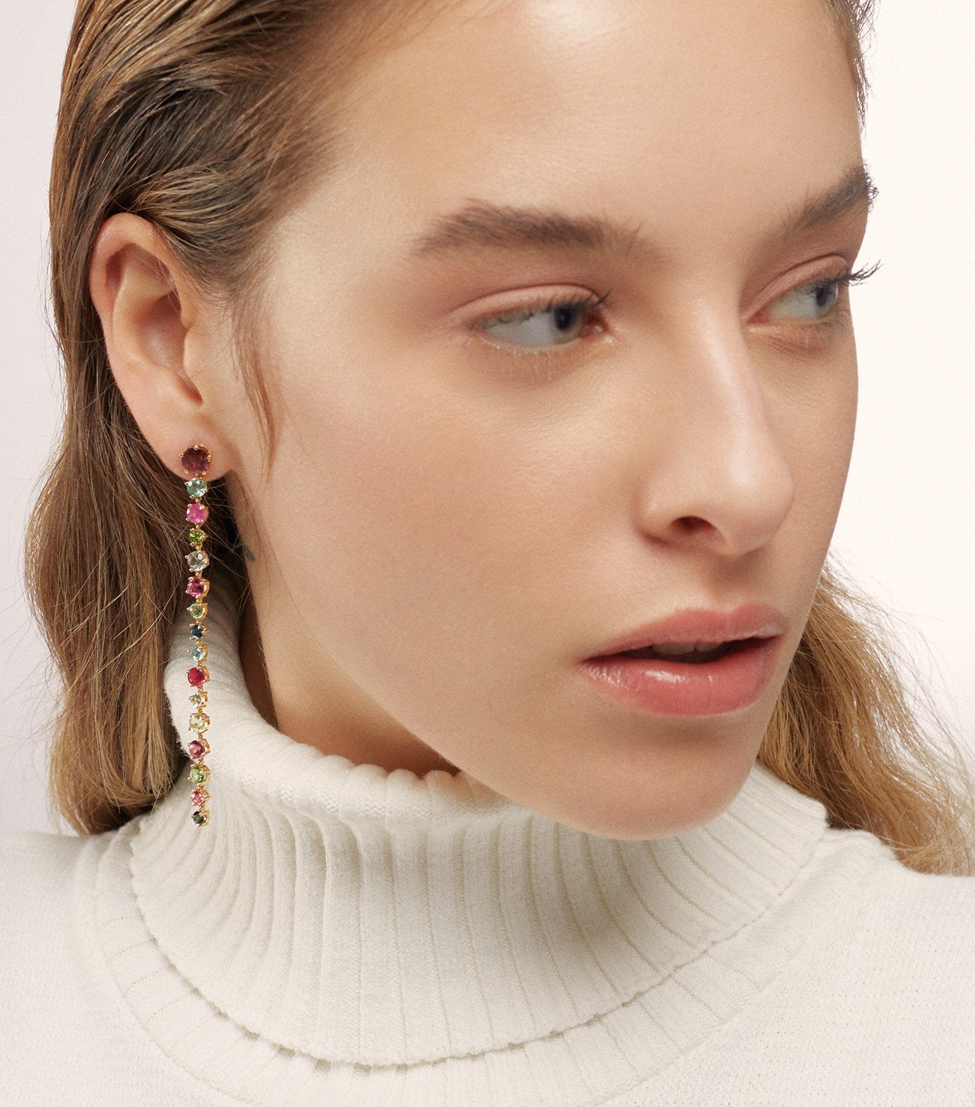 PENDIENTES LARGOS DE ORO CON TURMALINA REDONDA MULTICOLOR