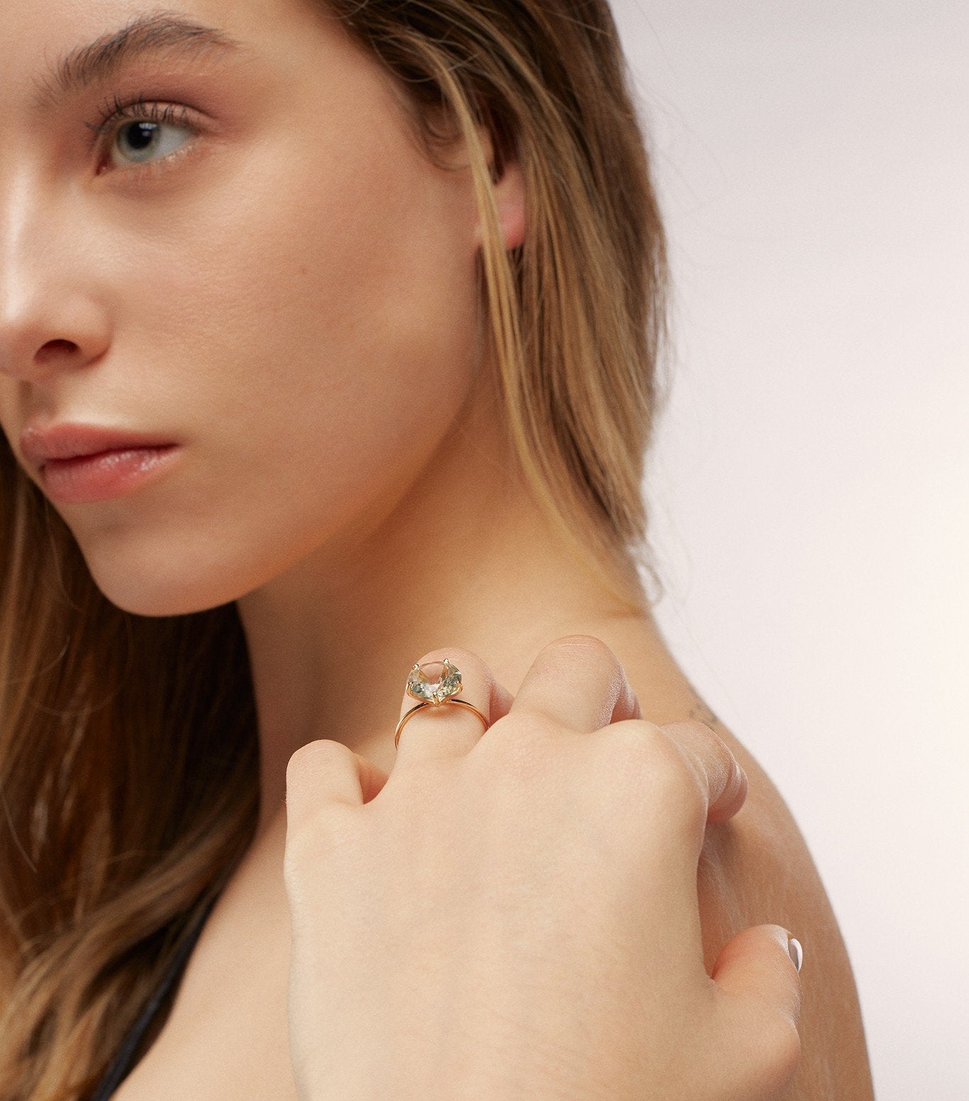 ANILLO SOLITARIO DE ORO Y PRASIOLITA-LJ2.OA.21.SG.001.20